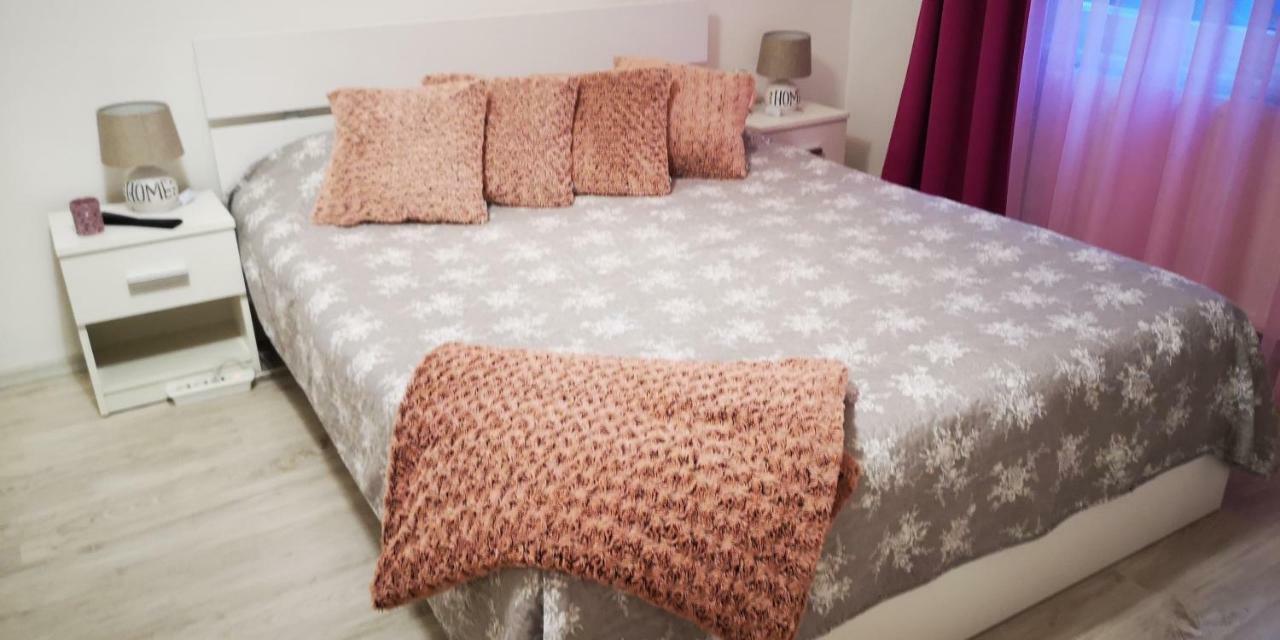 Diamond Apartment *